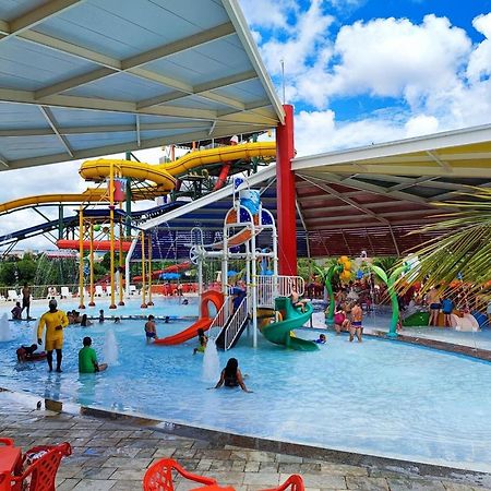 Piazza Diroma Com Acesso Ao Acqua Park Em Caldas Novas Exterior foto